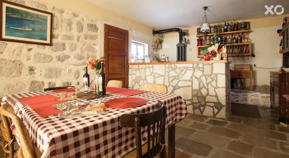 Serventi Villa