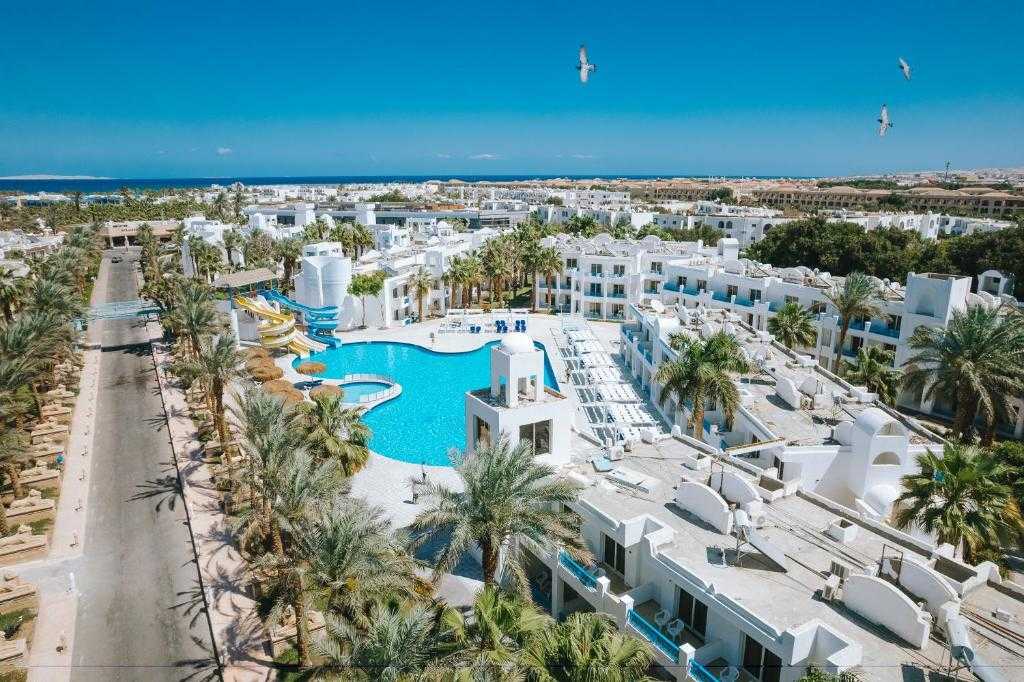 Червоне море для активного відпочинку! Піщаний пляж, басейн та гірки в аквапарку