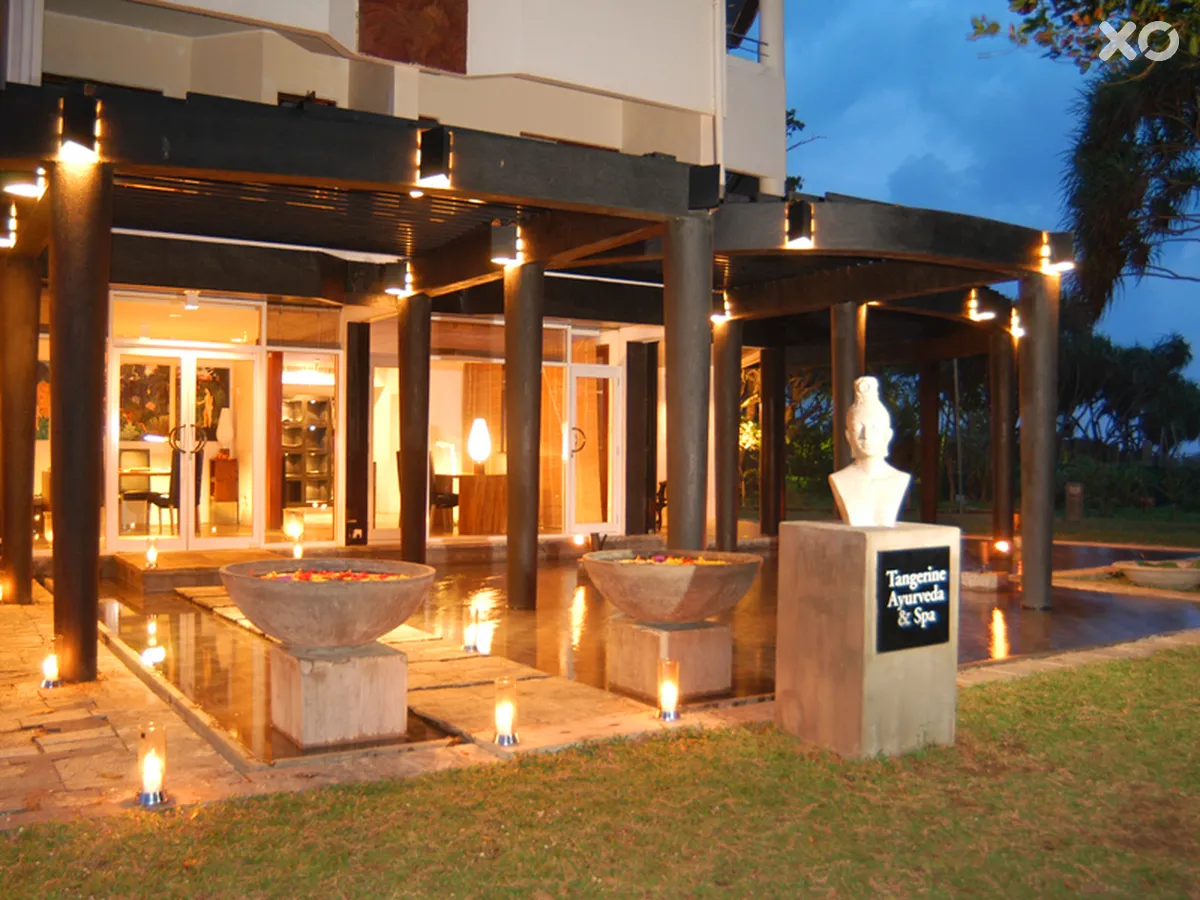 Royal Palms Beach Hotel