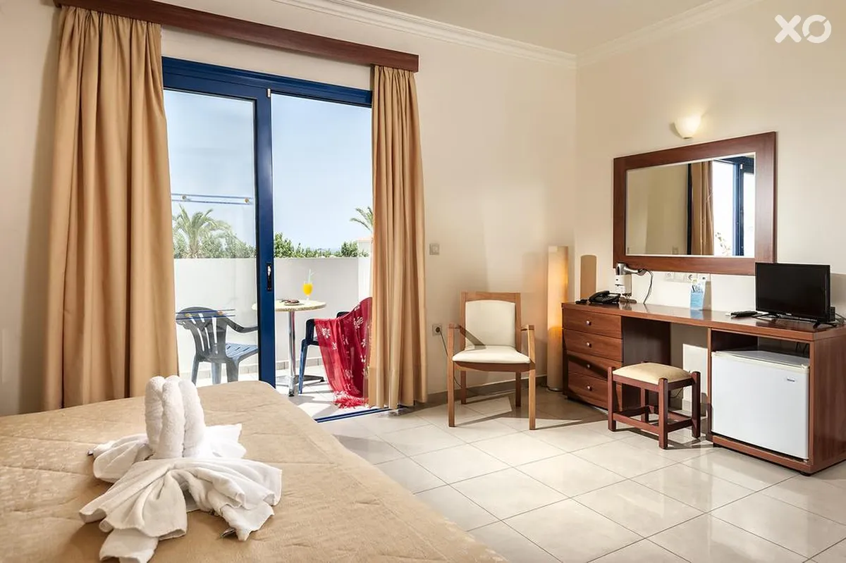 Adelais Hotel