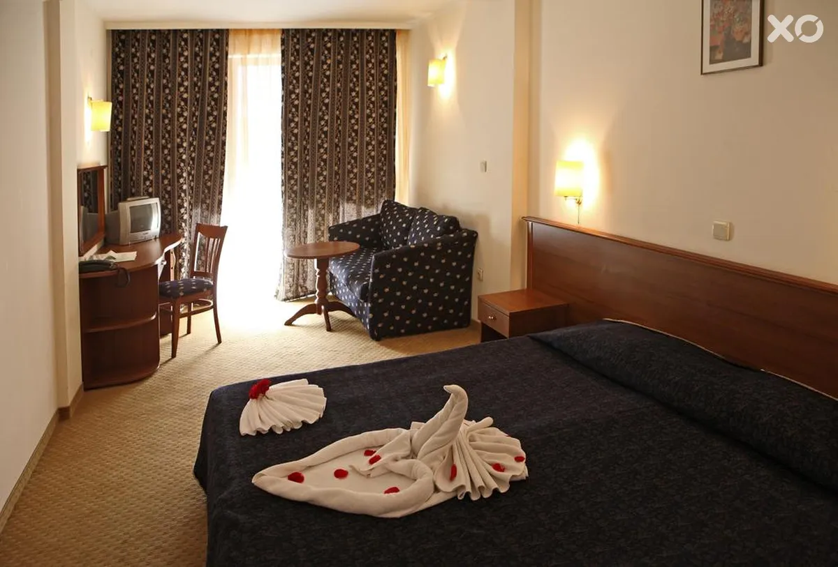 Yunona Hotel