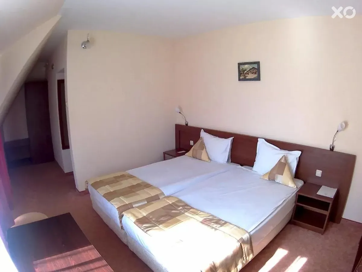 Ela Hotel
