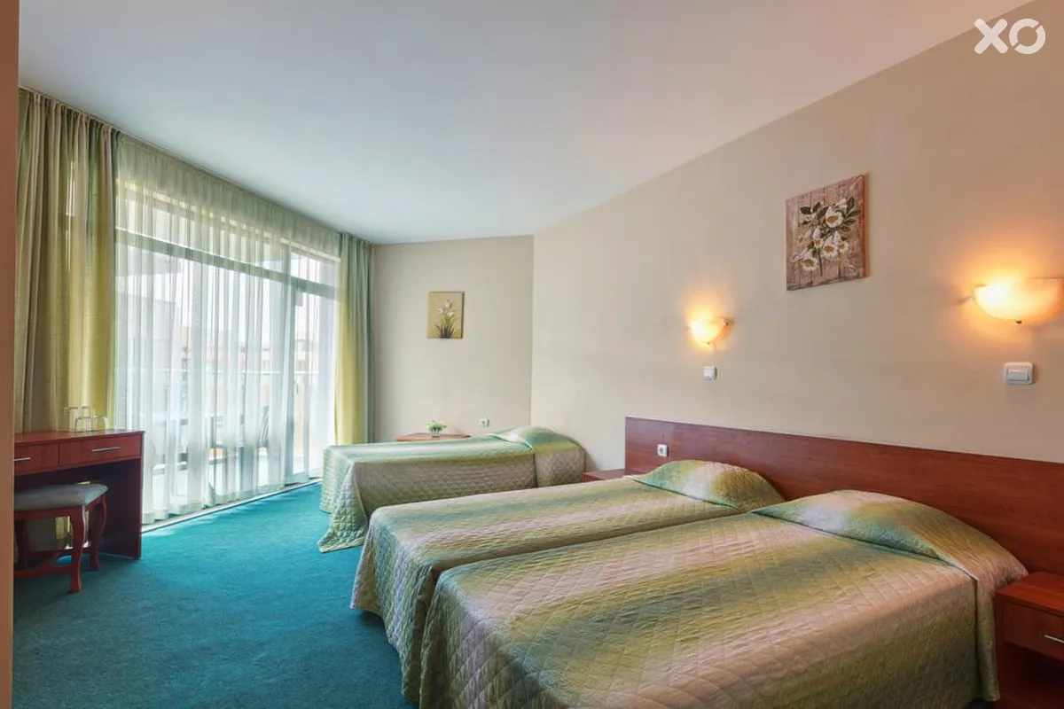 L&B Hotel