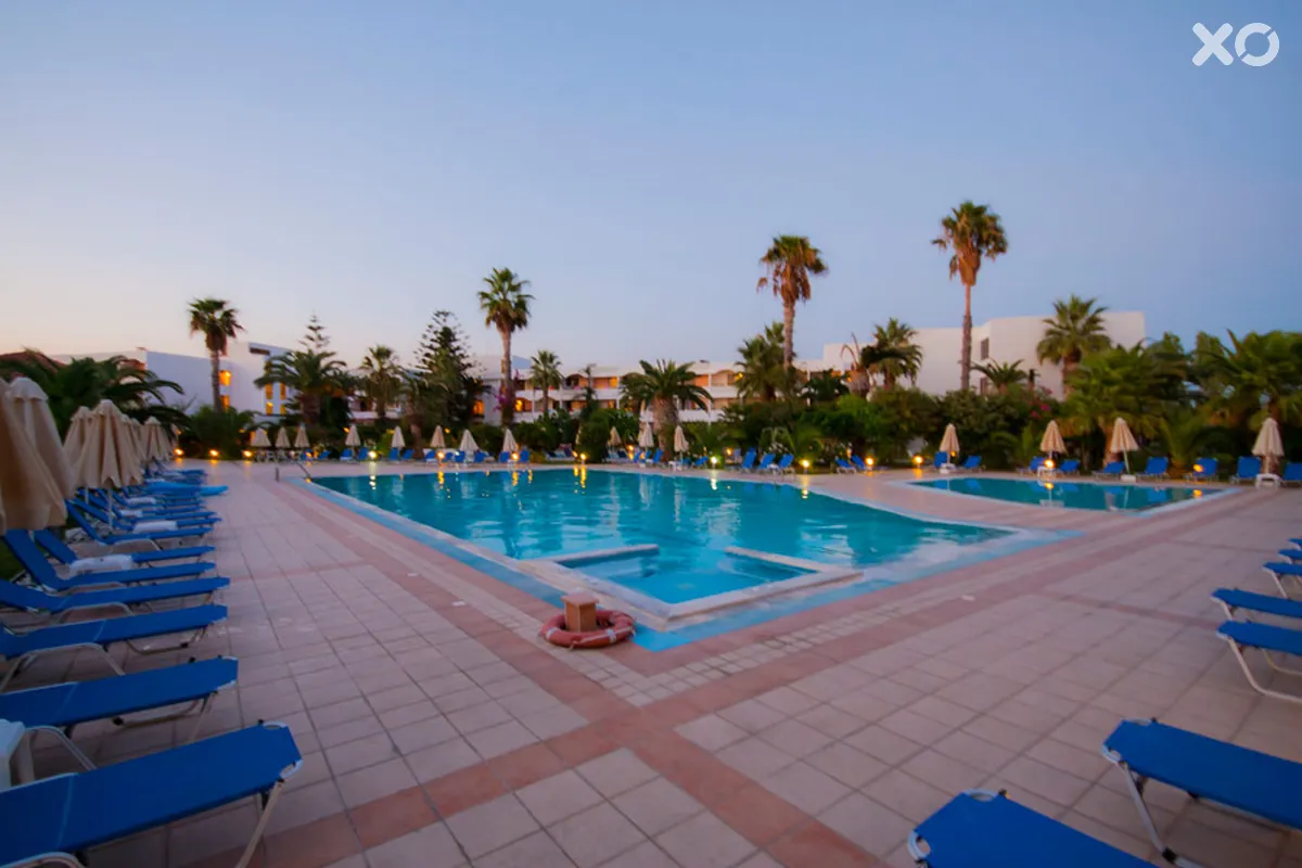 Tigaki Beach