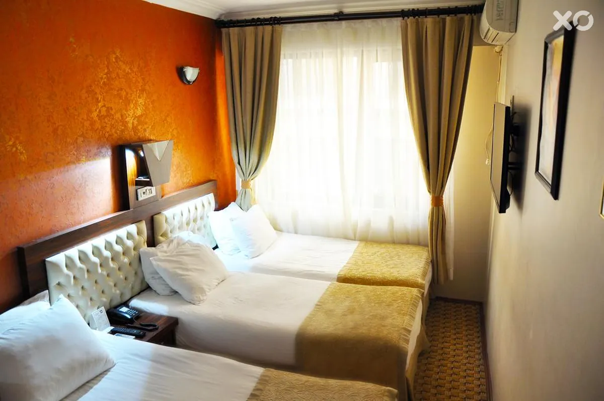 Elan Hotel