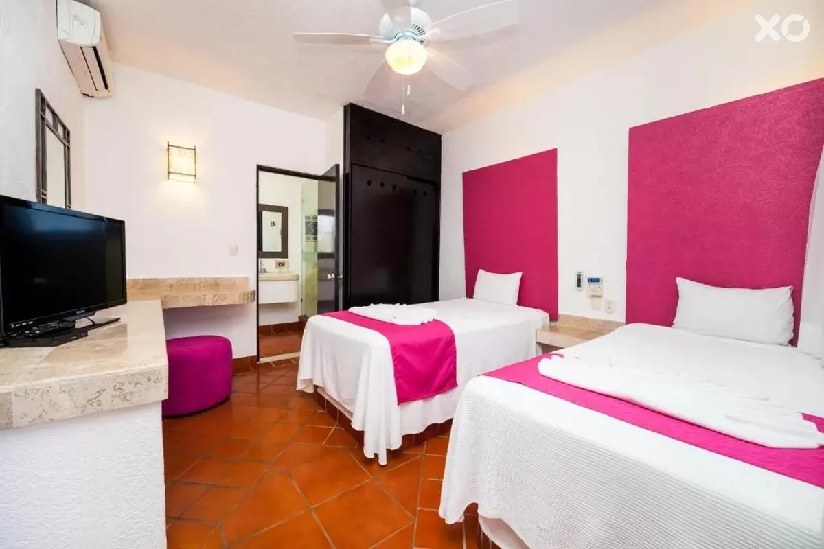 Nina Hotel & Beach Club