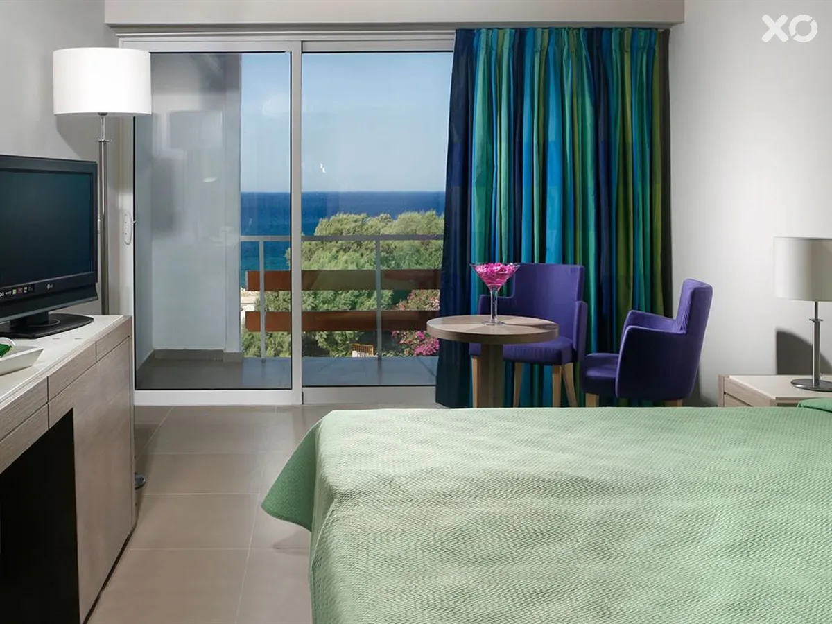 Eden Roc Resort Hotel