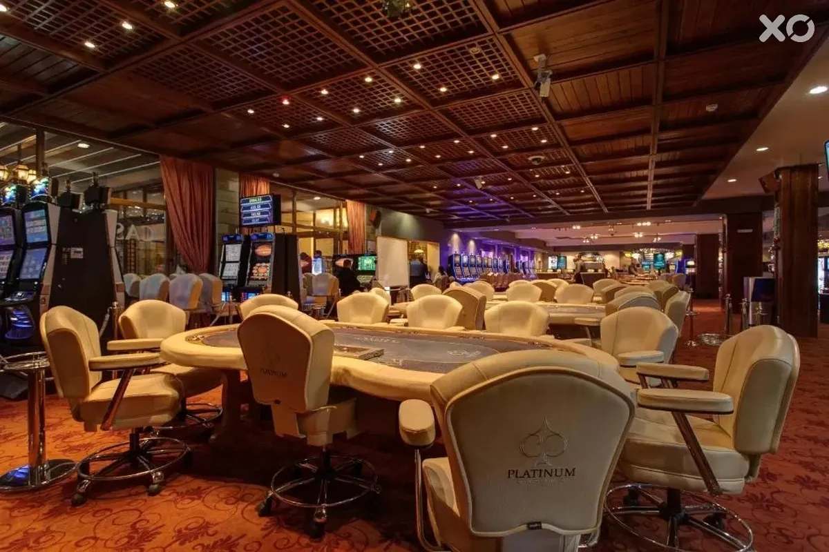 Platinum Hotel & Casino