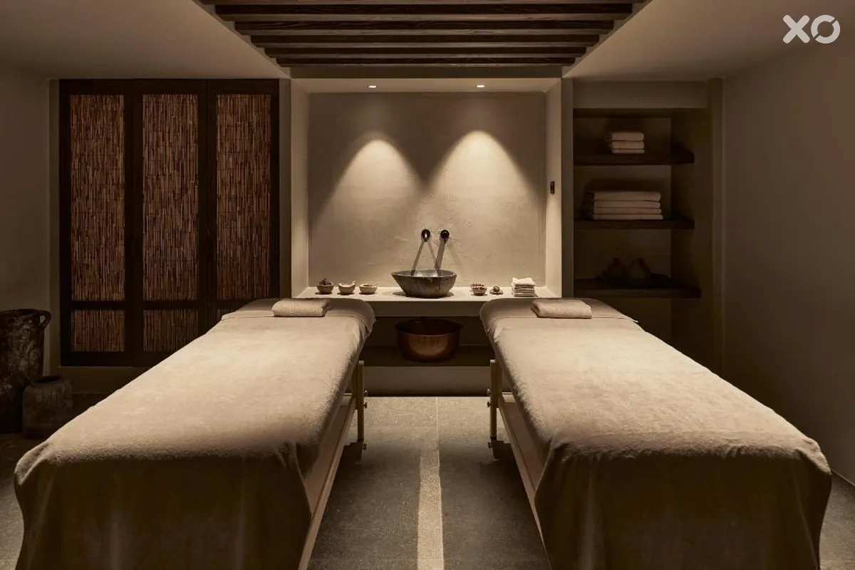 Theros All Suite Hotel