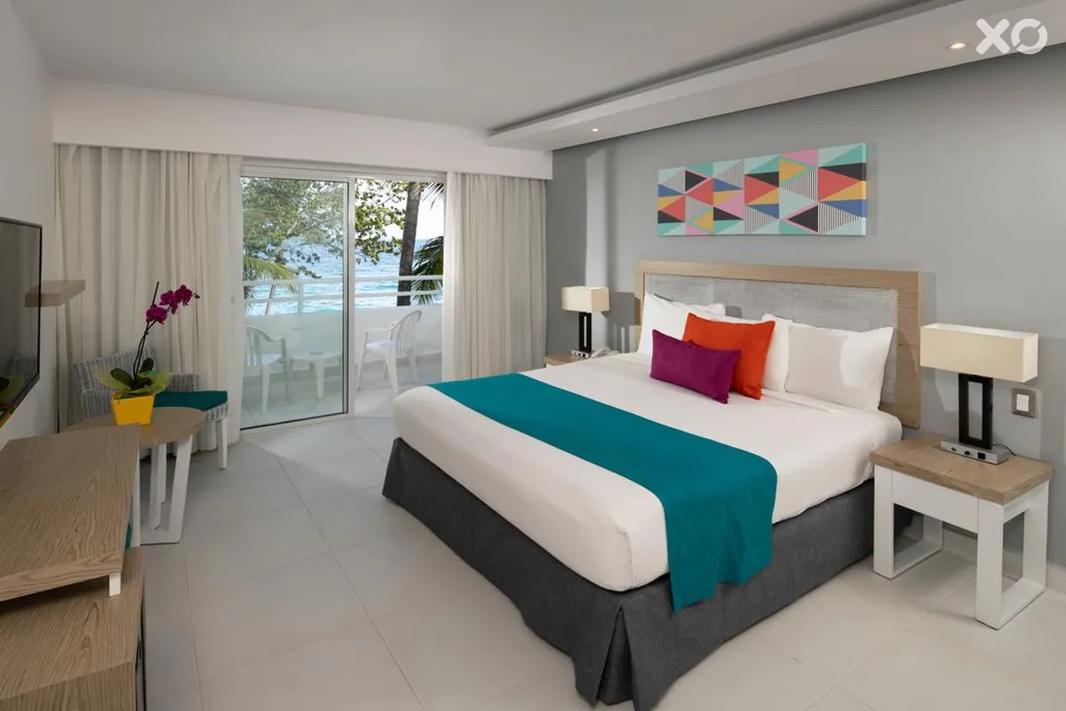 Select at Casa Marina Beach & Reef