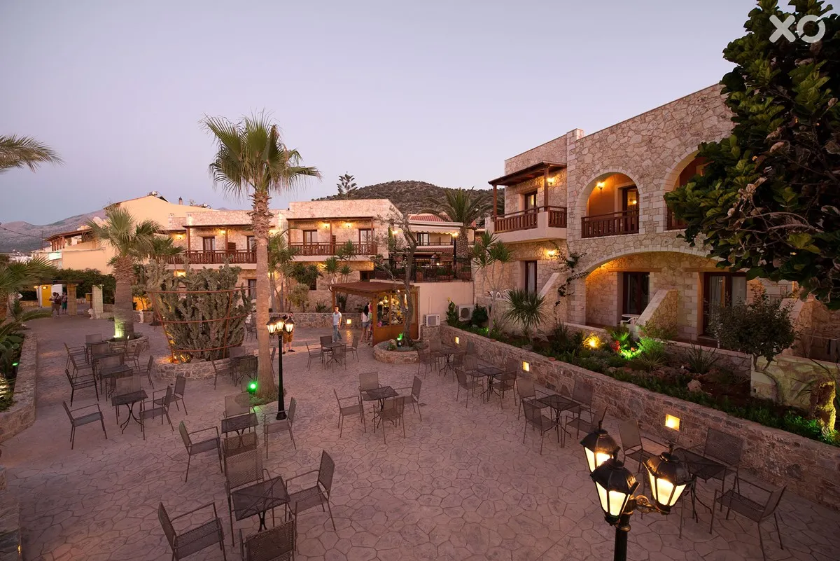 Cactus Village Hotel & Bungalows