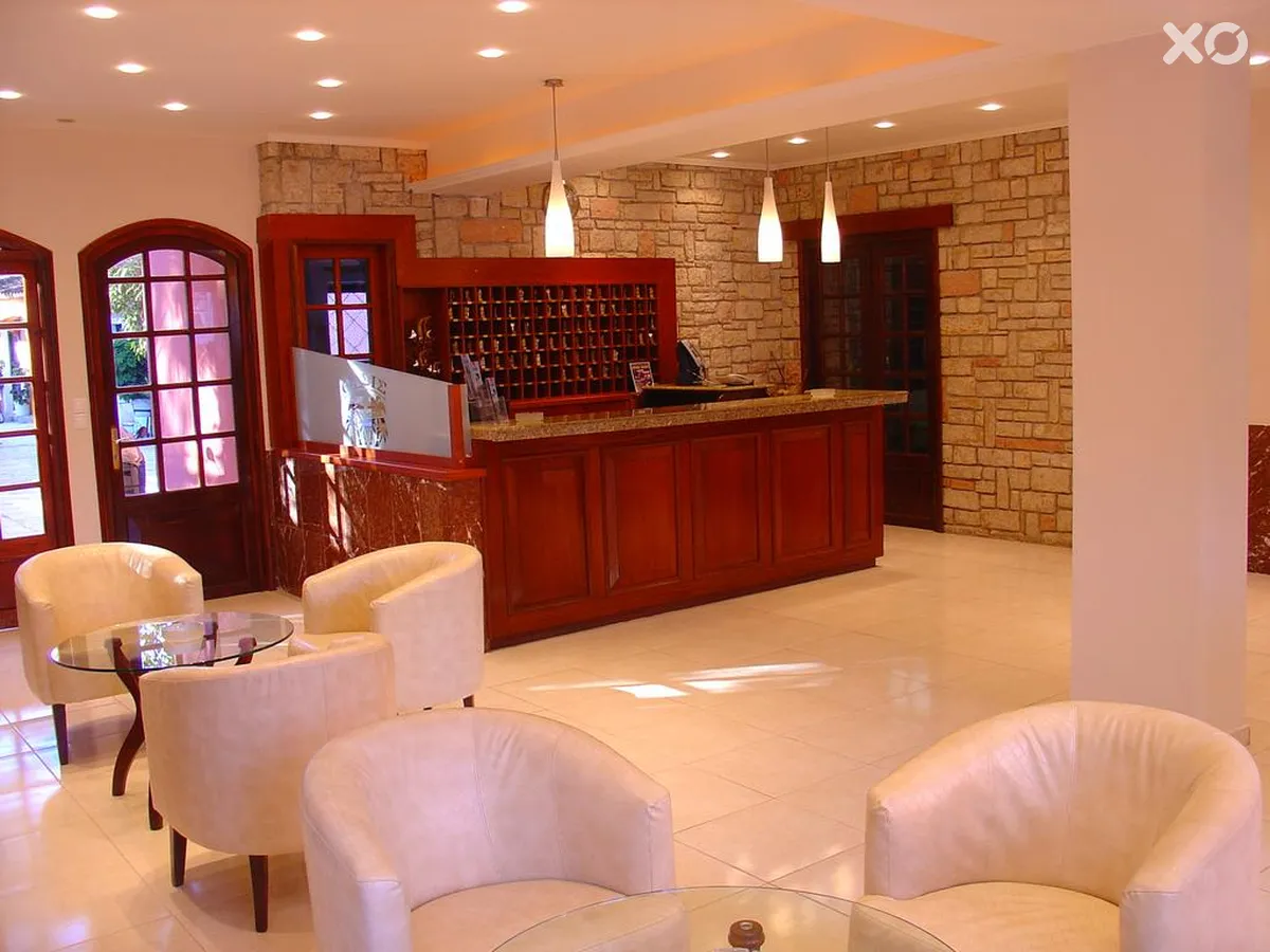Oasis Hotel
