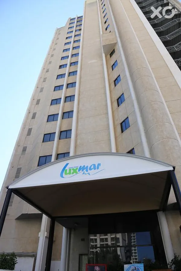 Luxmar Apartments