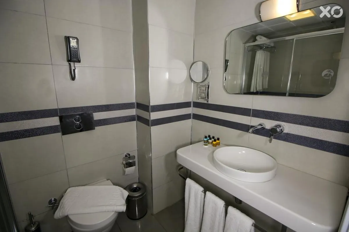Aurasia Beach Hotel