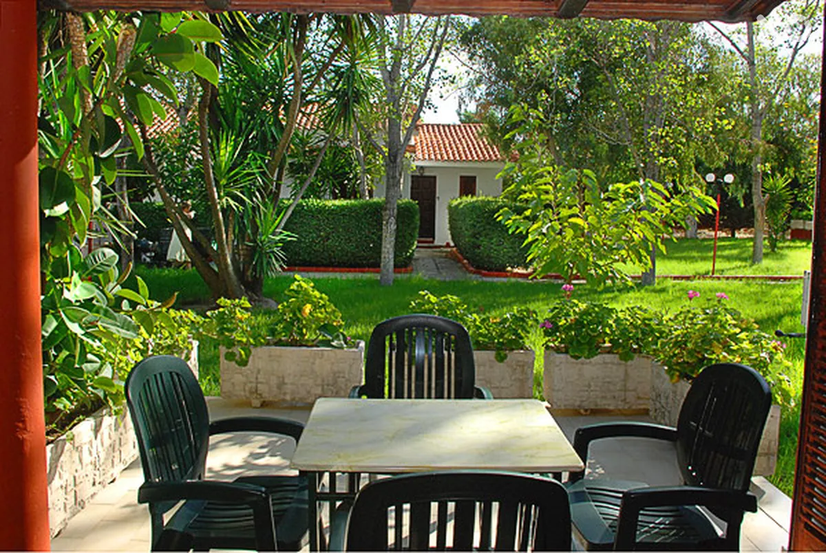 Alykes Park Bungalows & Apartments