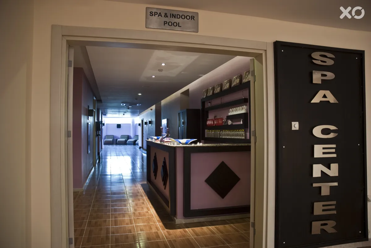 MG White Lilyum Hotel