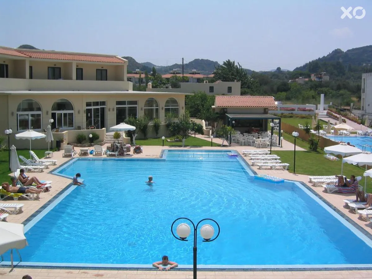 Summerland Hotel & Bungalows