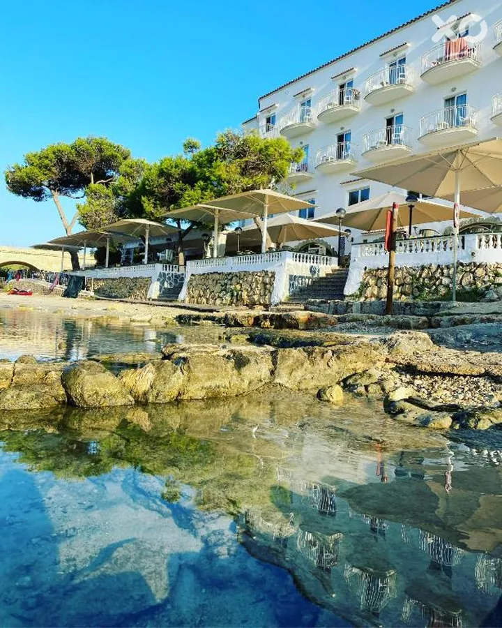 Xuroy Hostel