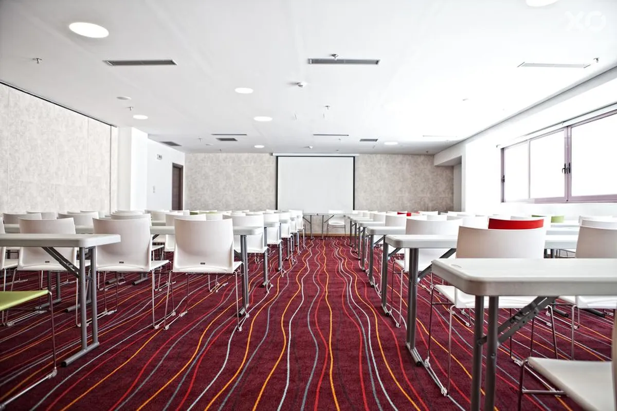 Novus City Hotel