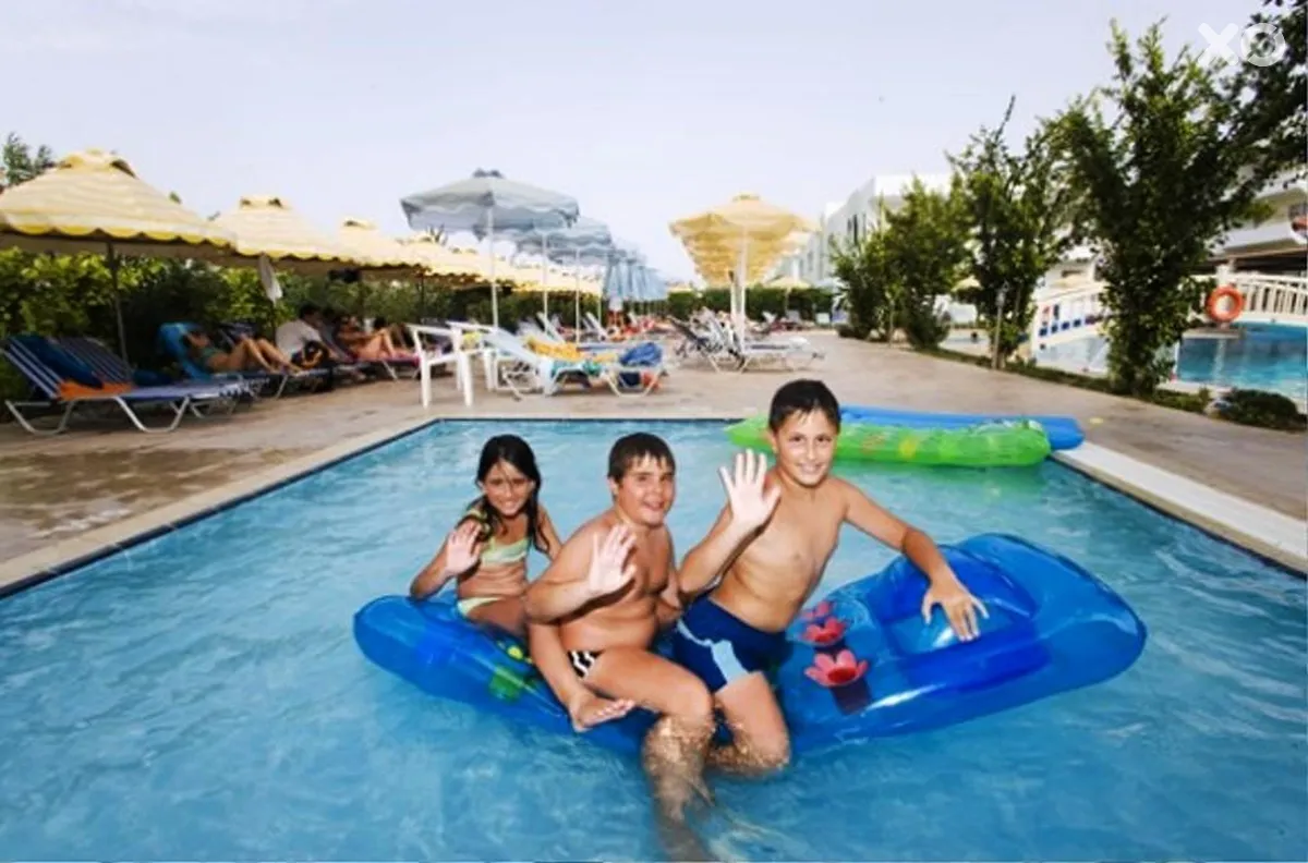 Memphis Beach Hotel