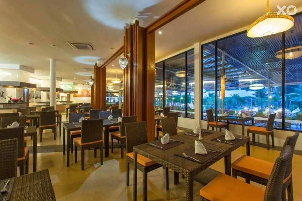 Arinara Bangtao Beach Resort