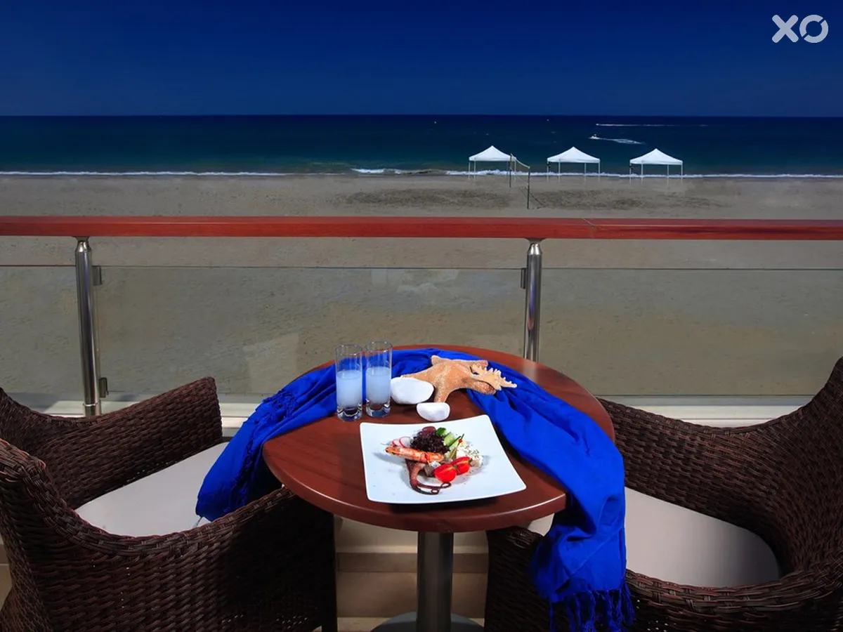 Minoa Palace Resort & Spa Hotel