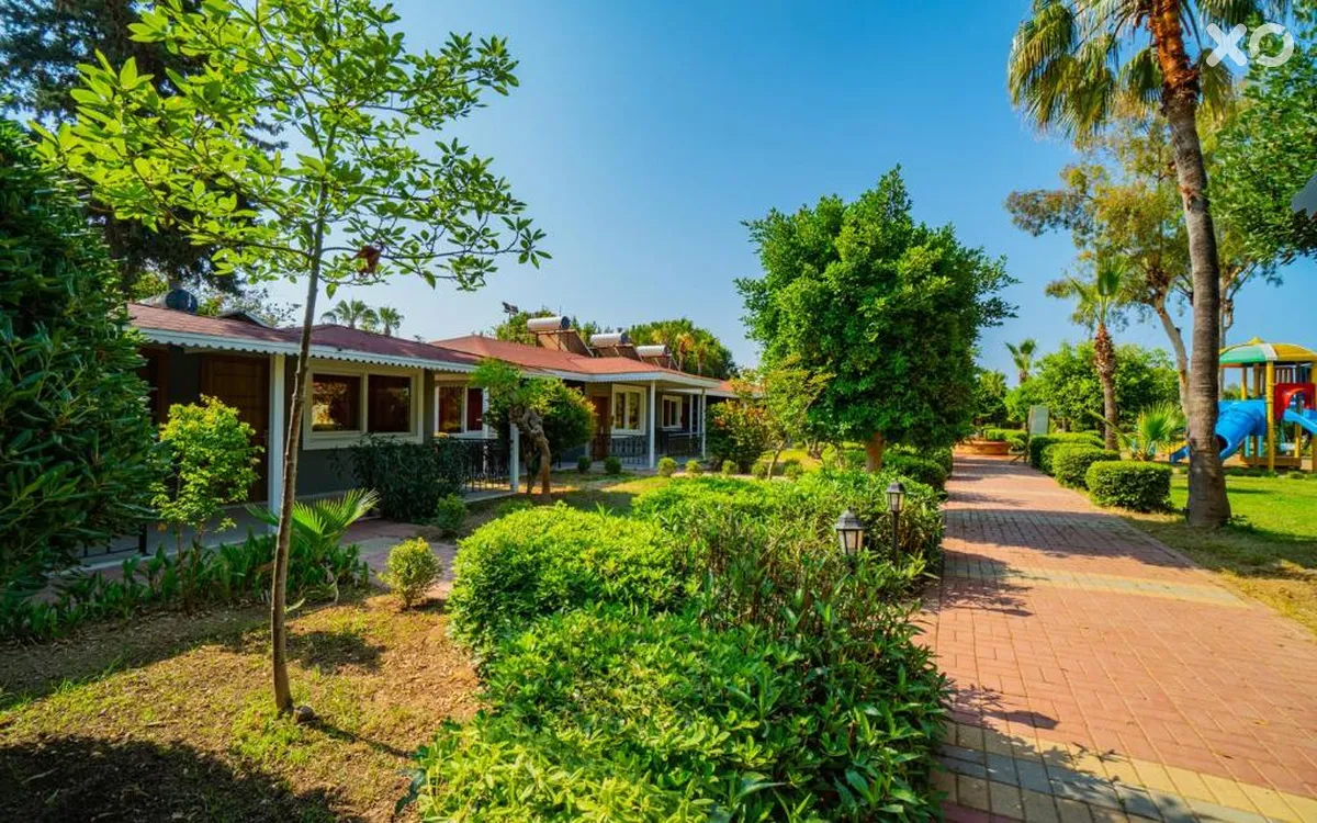Clover Magic Garden Beach Hotel