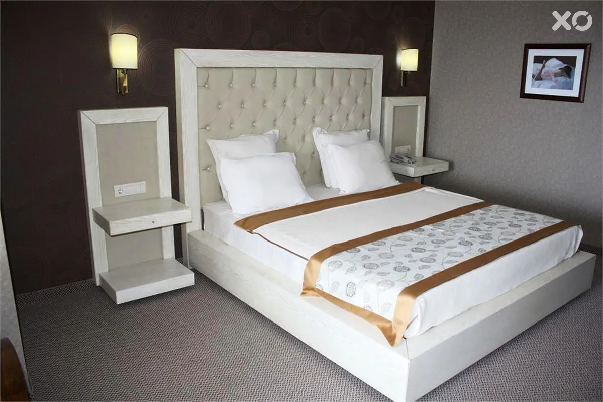 Romance Hotel