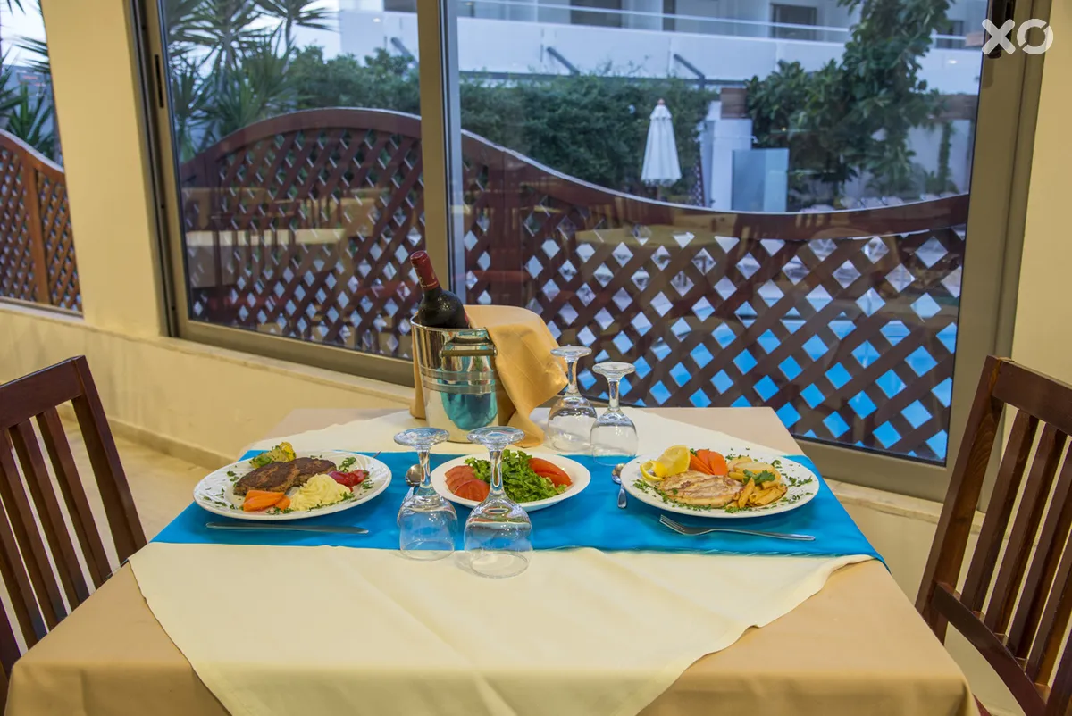 Manousos City Hotel