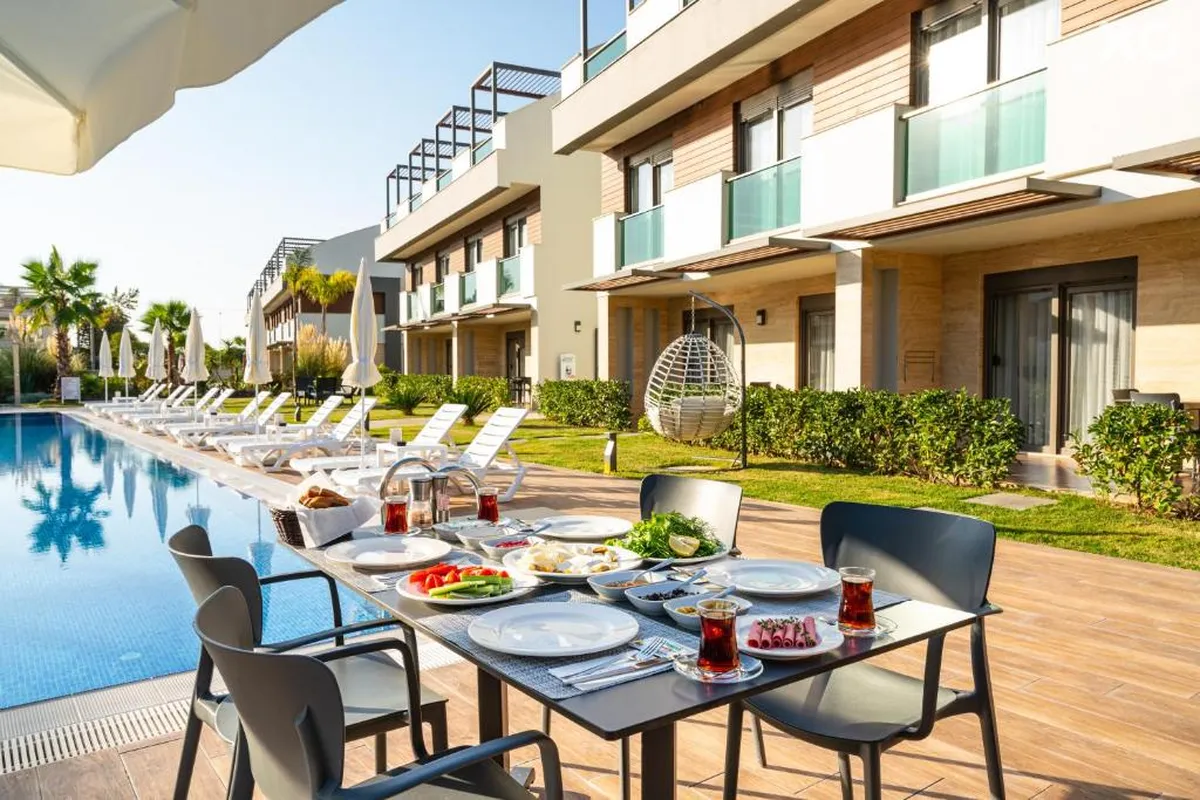 Veranda Beach Suites Boutique
