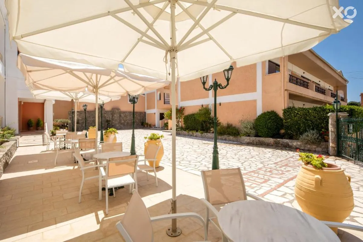 Rossis Hotel