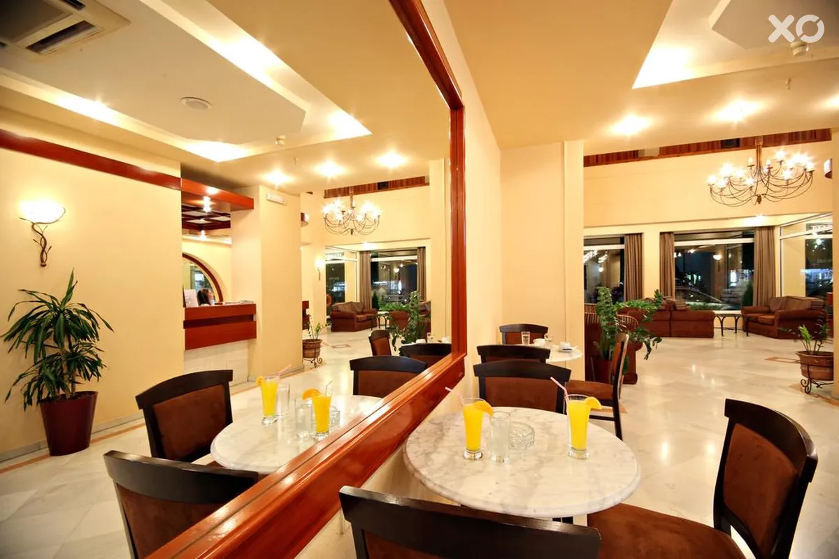 Arkadi Hotel