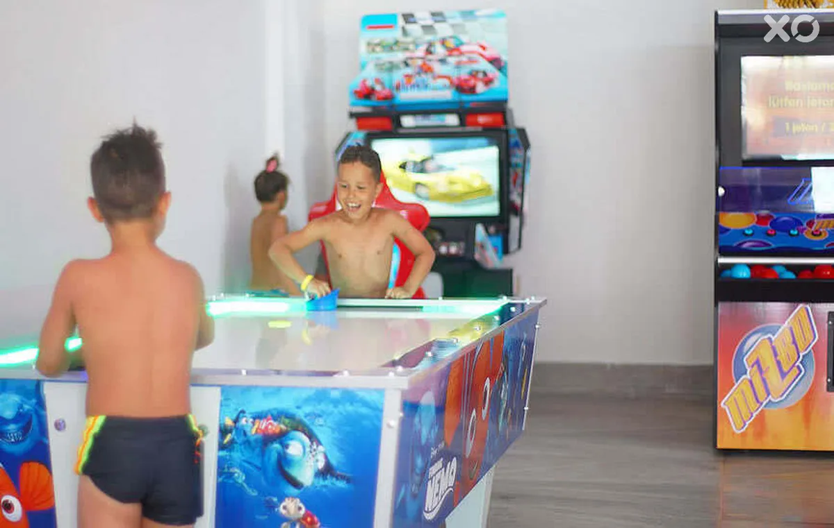 Club Aqua Plaza