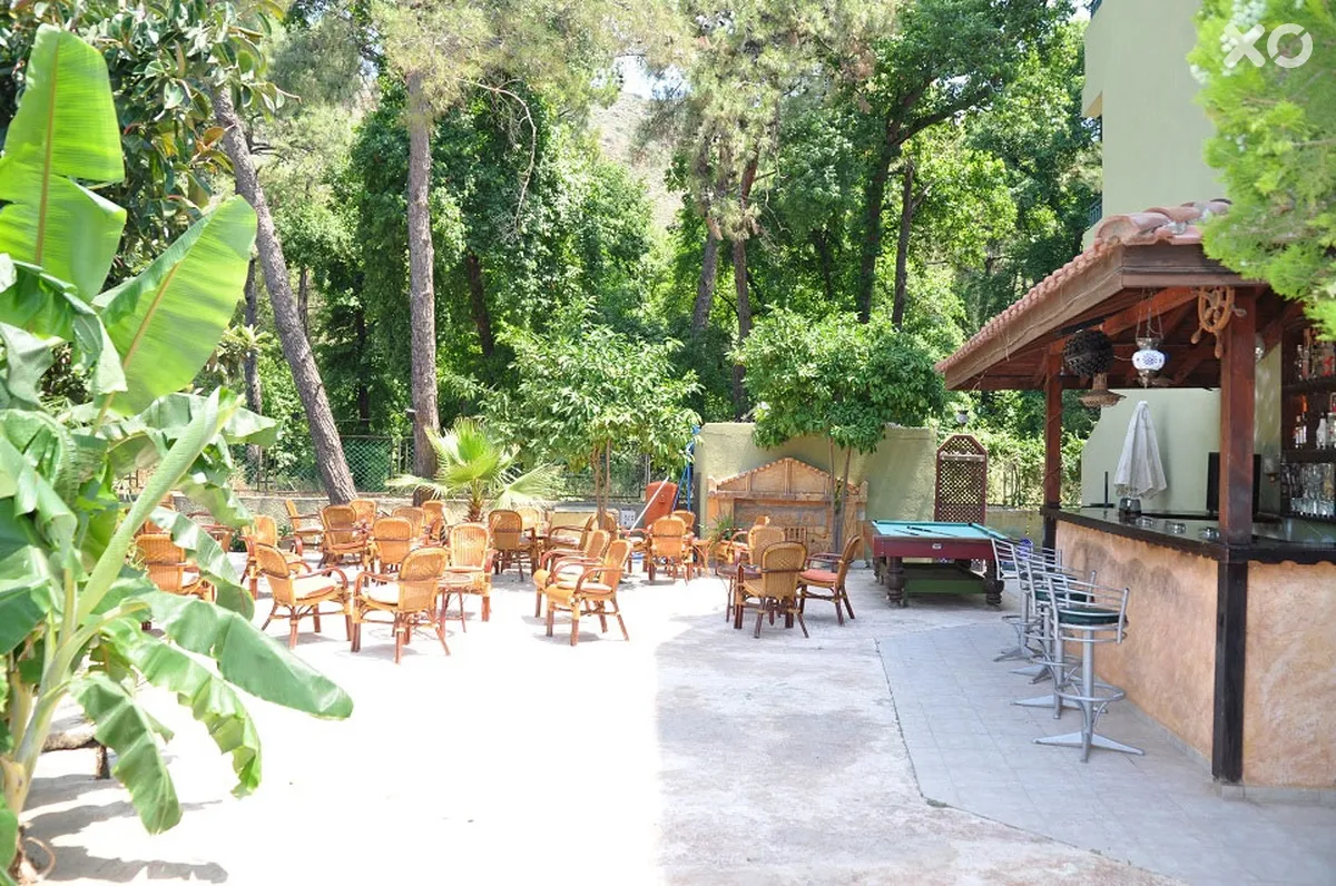 Anerissa Hotel