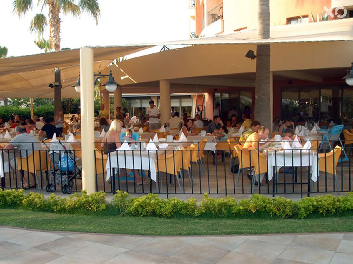 Palmeras Beach Hotel