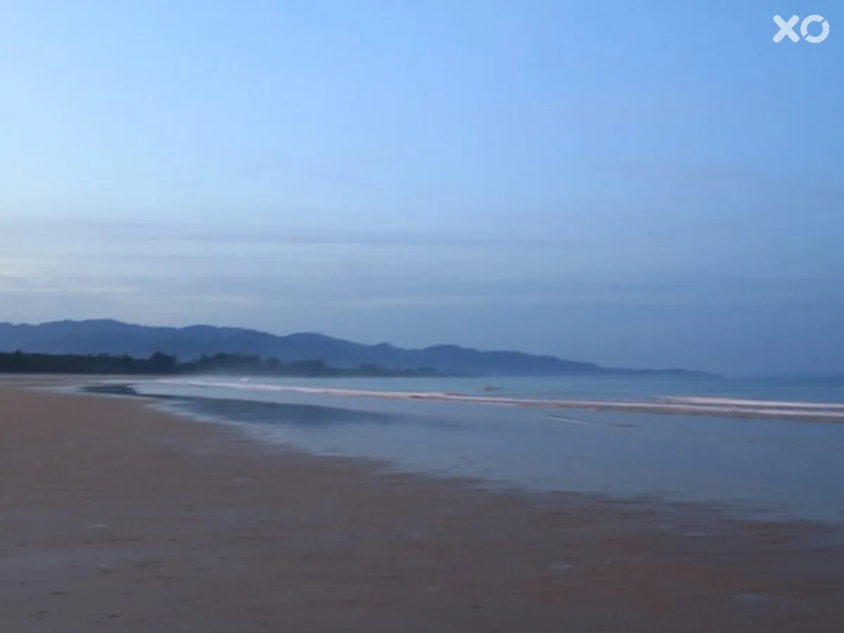 Apsara Beachfront Resort & Villa