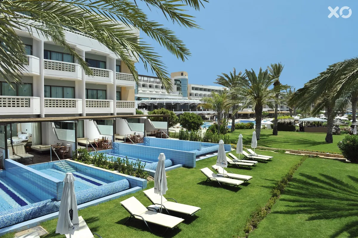 Constantinou Bros Athena Beach Hotel