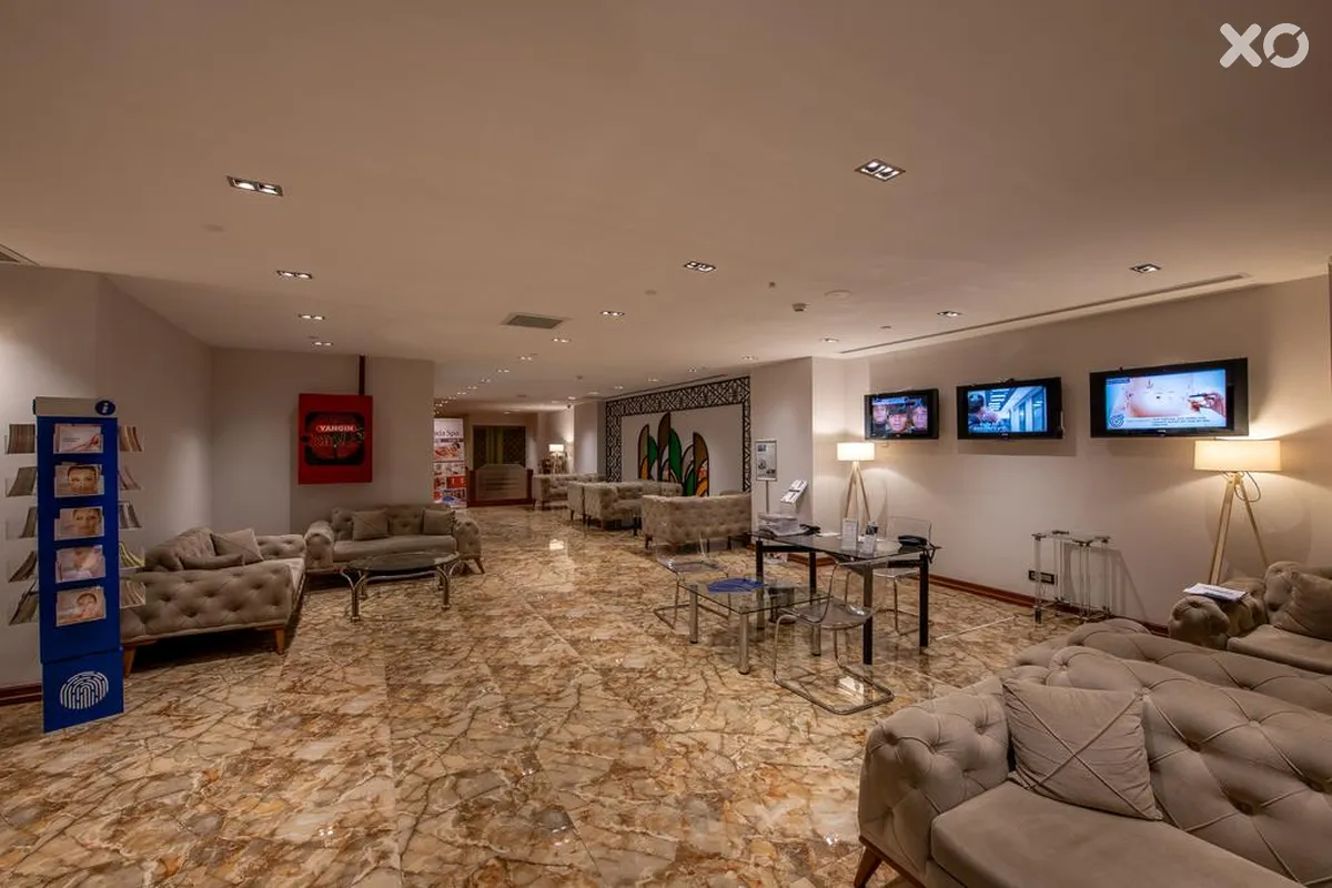 Nova Plaza Crystal Hotel