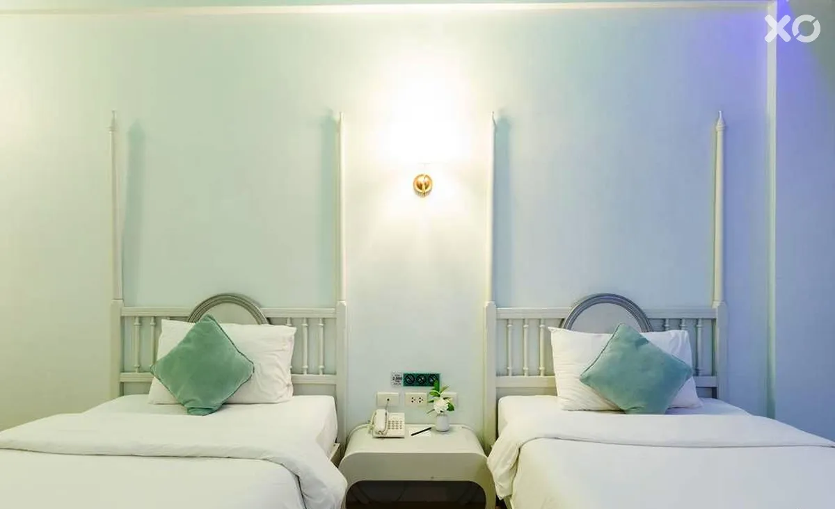 The Verandah Hotel
