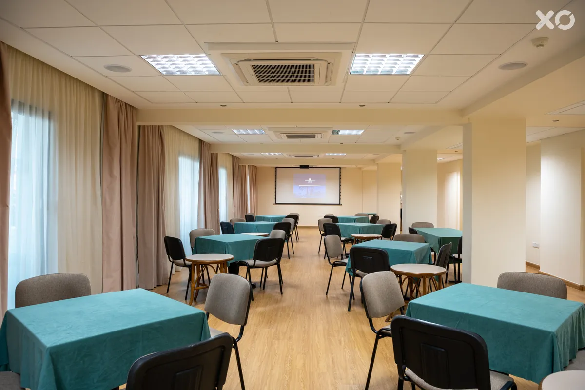 Constantinou Bros Athena Beach Hotel