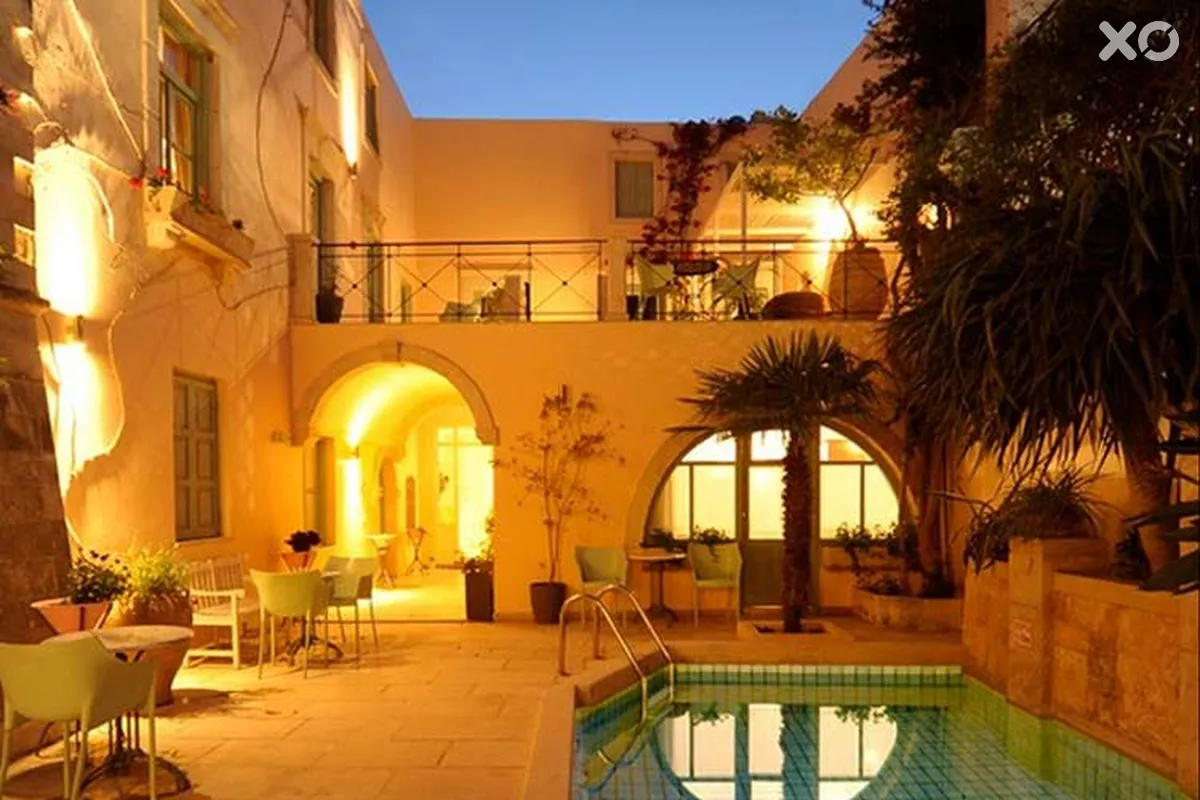 Mythos Suites Hotel