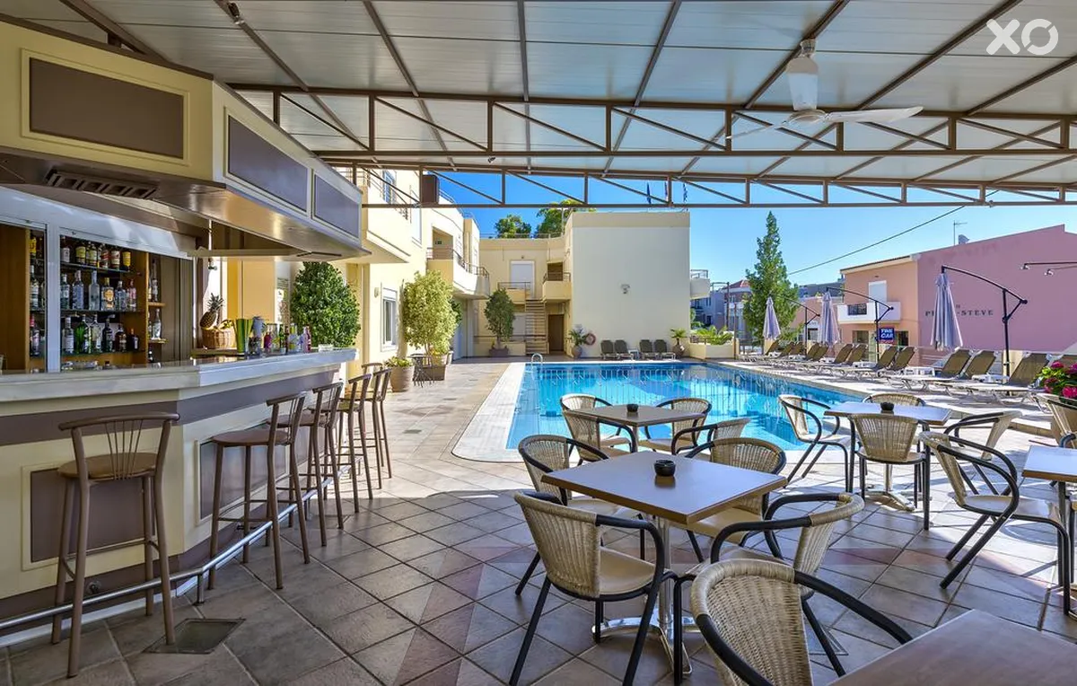Veronica Hotel & Suites