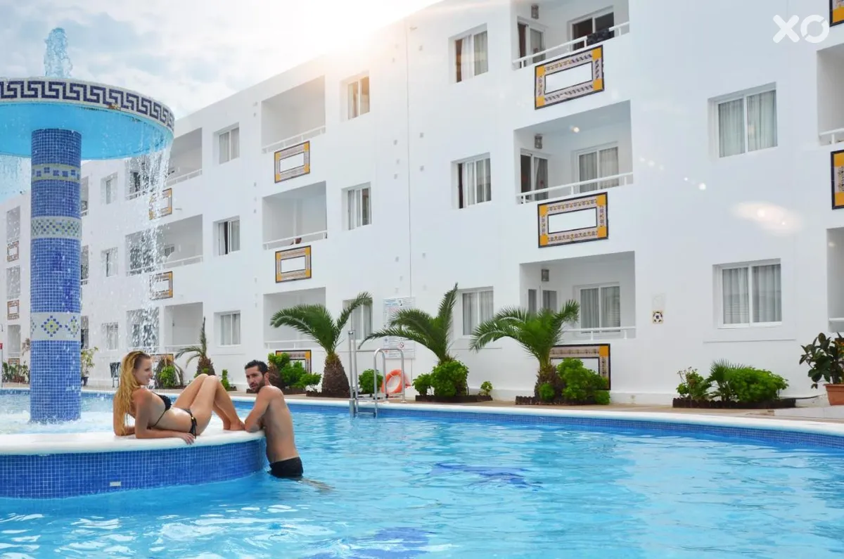 Vibra Tropical Garden Apartments