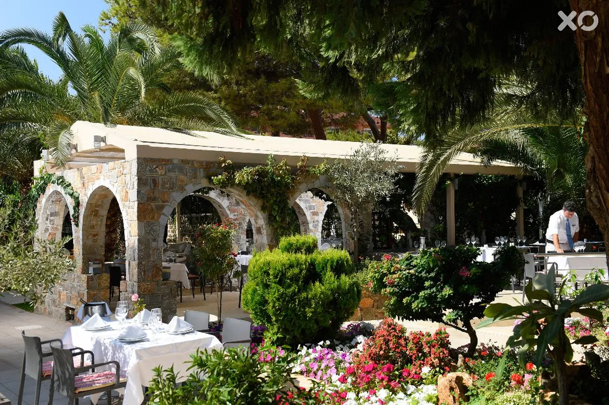 High Beach White The Villa Collection
