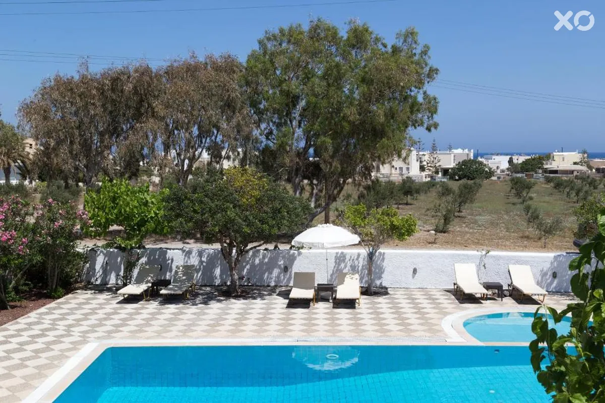 Areti Hotel