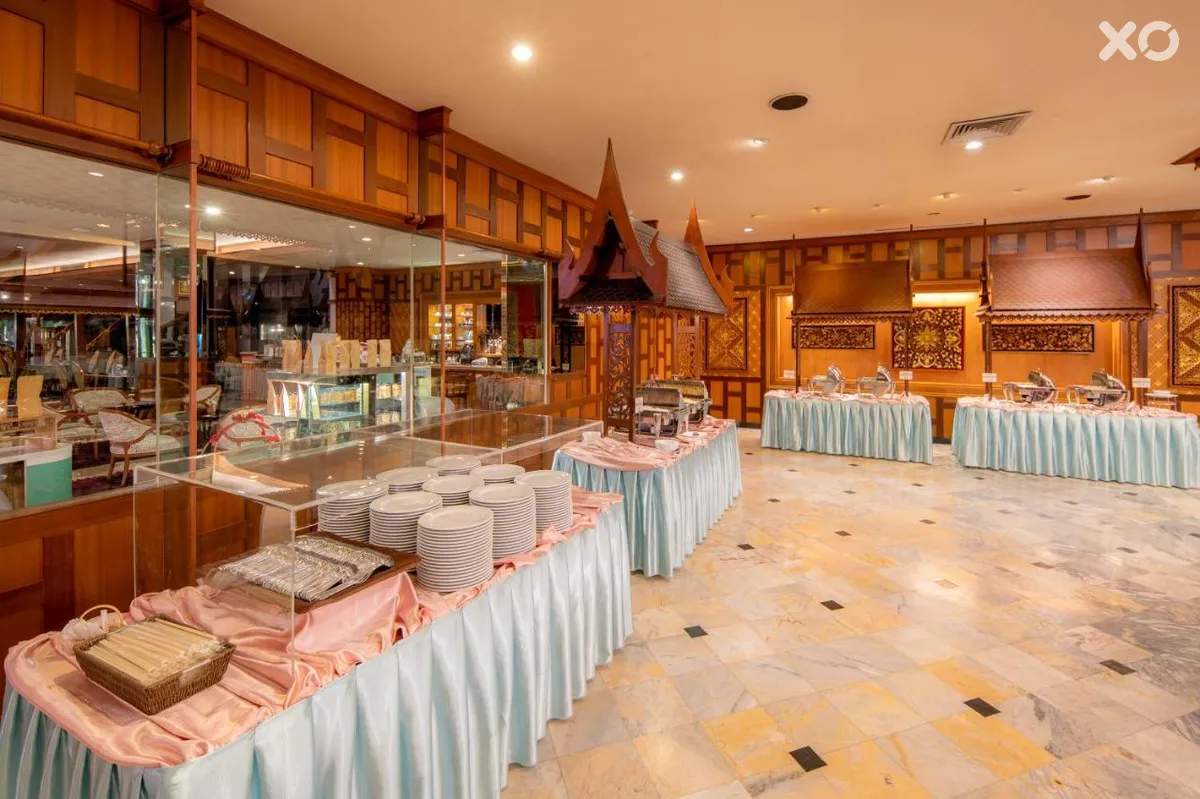 Alexander Hotel