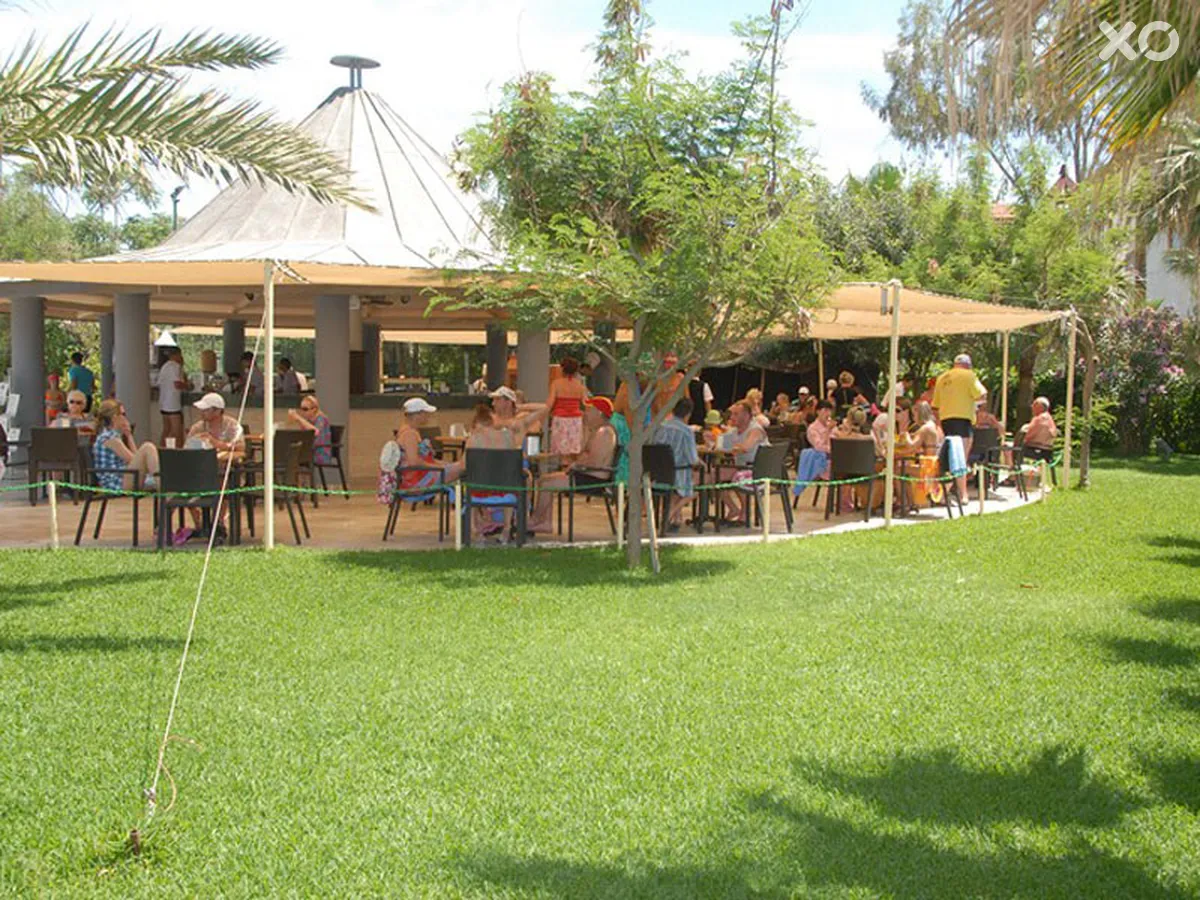 Palmeras Beach Hotel