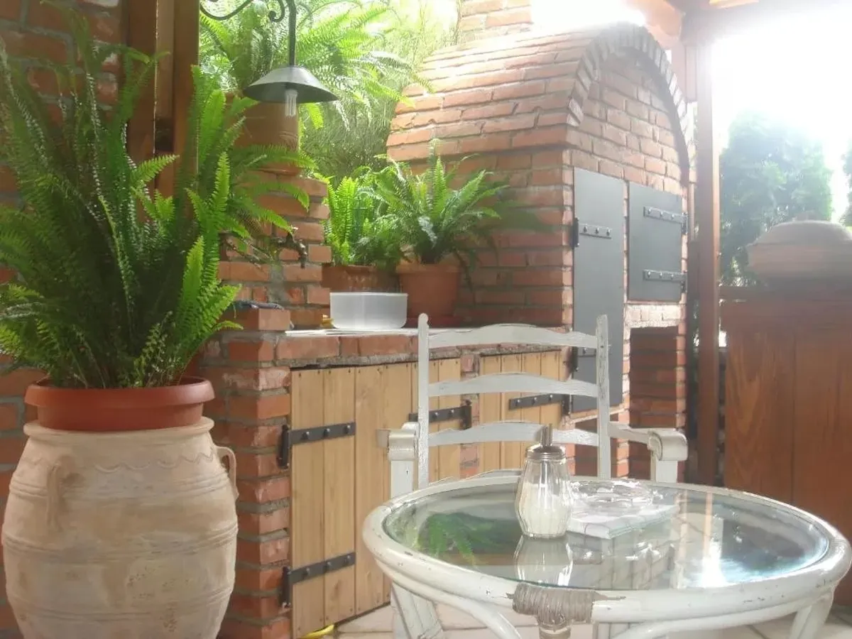 Tianis Apartments