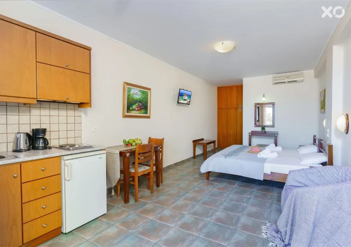 Sunrise Suites & Apartments
