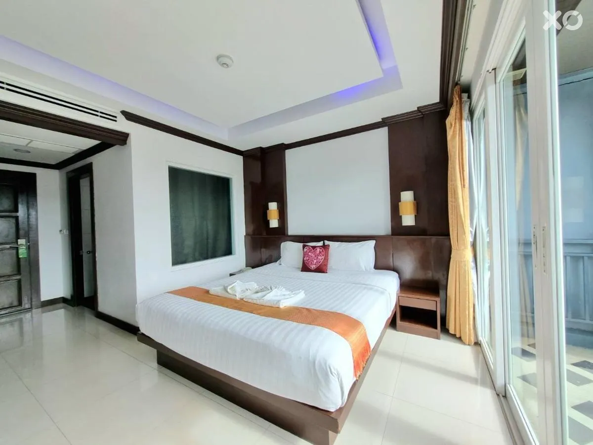 77 Patong Hotel & Spa